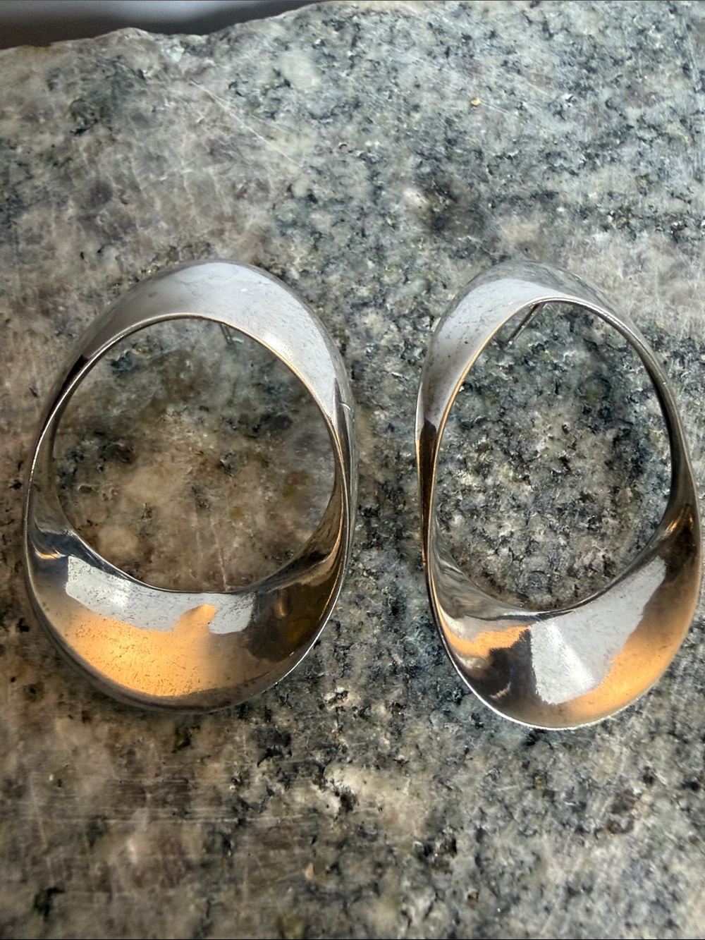 Sleek Vintage Sterling Silver Curved Oval Hoop Earrings